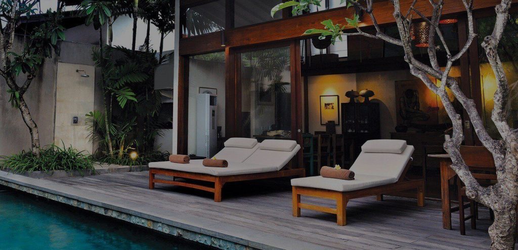 Official Website of The Qamar – Book With Us For The Best Deals!