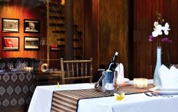 Official Website of The Qamar – Book With Us For The Best Deals!