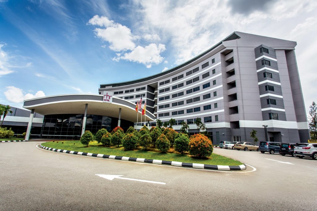 Official Website of The Qamar – Book With Us For The Best Deals!